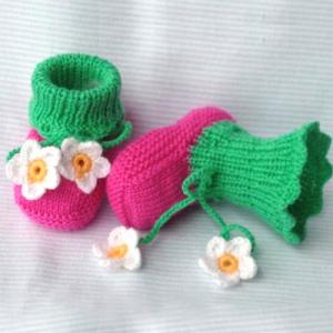 kid's knitted shoes